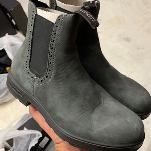 Brand New Blundstone 1630 Rustic Black sz 41